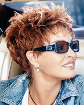 Power Wig<br>Raquel Welch